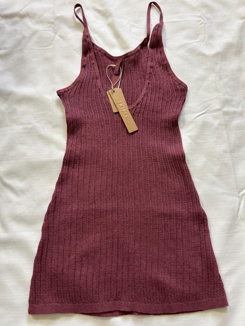 Skims NWT Sheer Knit Tank Beet Size Small